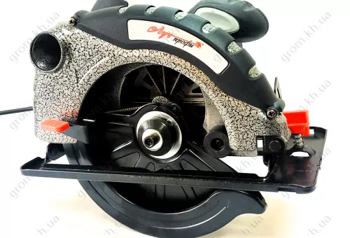 Фото 1- Дисковая циркулярная пила Луч профи ПД 185/1900