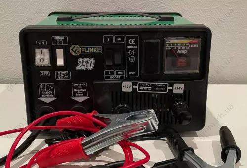 Фото 1- Пуско-зарядний Пристрій Flinke CD-250