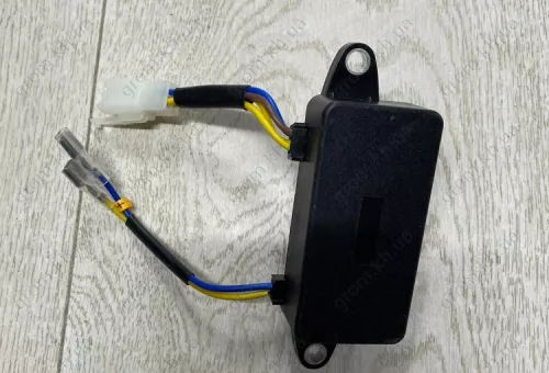 Фото 1- Автоматичний регулятор напруги (AVR) 2,5 кВт