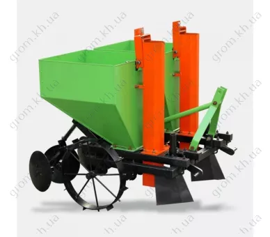 Фото 1- Туковисівальний апарат ДТП КС-2 в комплекті (2 бункери під добрива для картоплесаджалок)