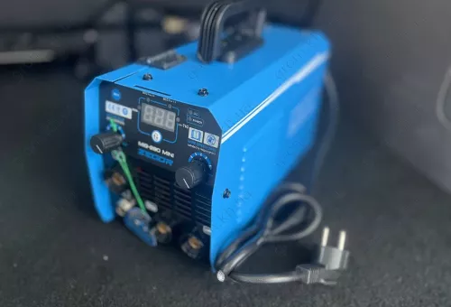 Фото 1- Сварочный инверторный полуавтомат ZEGOR MIG-290 MINI (TIG)