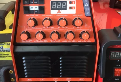 Фото 1- Аргонная сварка Искра Industrial Line TIG 220 Pulse AC/DC