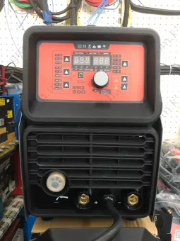 Фото 1- Сварочный полуавтомат WMaster MIG 300 PROFI (380 В)