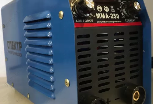 Фото 1- Сварочный инвертор Спектр ММА 250 кейс