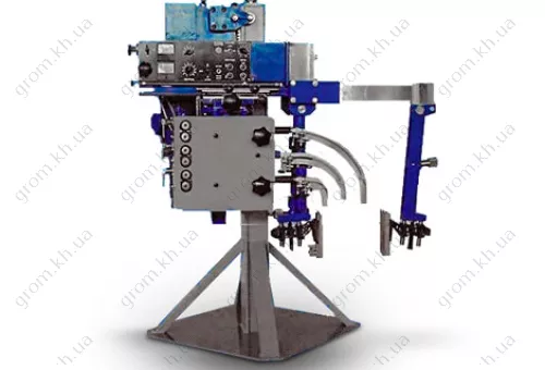 Фото 1- Сварочный аппарат Патон А 535 (для электрошлаковой сварки)
