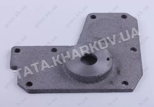 Фото 1- Кришка бокова корпуса КПП права (під вал відбору потужності) - КПП/6