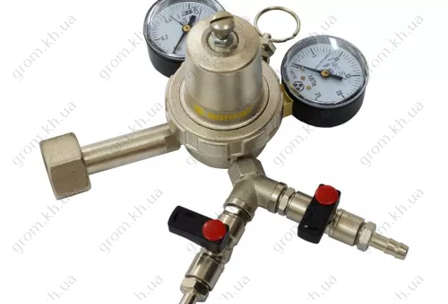 Фото 1- Редуктор углекислотный пищевой УРП-4-4ДМ с 2 кранами (G3/4)