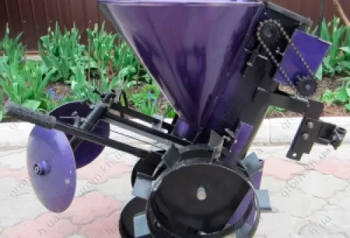 Фото 1- Картофелесажалка Булат КСМ-2 без бункера для внесения удобрений