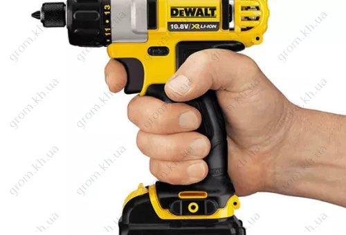 Фото 1- Шуруповерт DeWALT DCF610D2