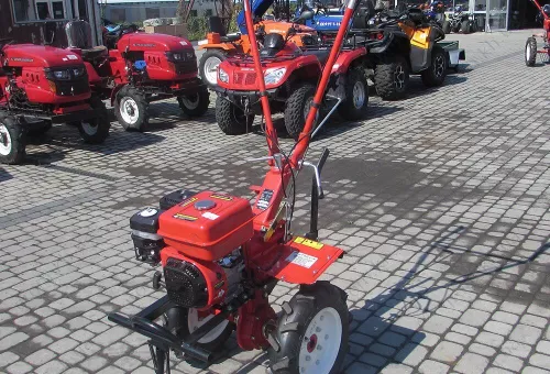 Фото 1- Культиватор бензиновый Forte 1050G 6 л.с. 4.00-10 Красный