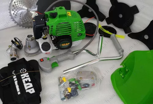 Фото 1- Бензокоса Кедр БГ-5500