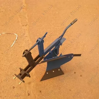 Фото 1- Плуг оборотний (дзеркальний)